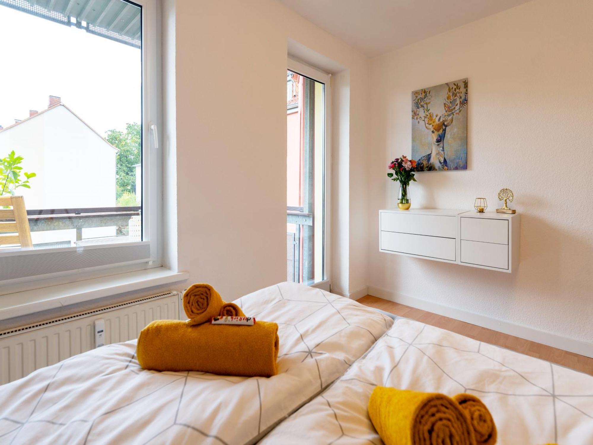 Schlosskoenig - Modernes & Zentrales Apartment Mit Balkon Und Arbeitsplatz Шверін Екстер'єр фото