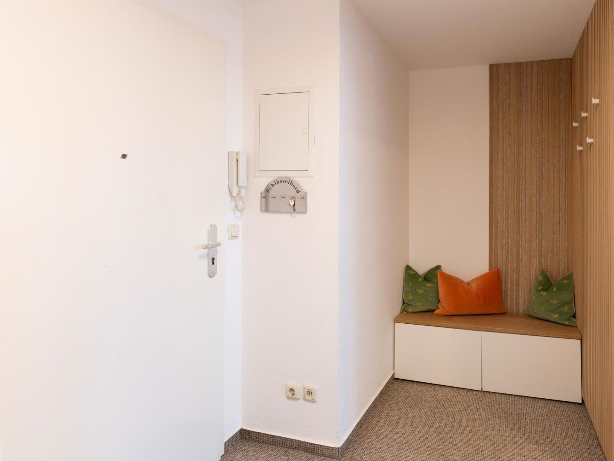 Schlosskoenig - Modernes & Zentrales Apartment Mit Balkon Und Arbeitsplatz Шверін Екстер'єр фото